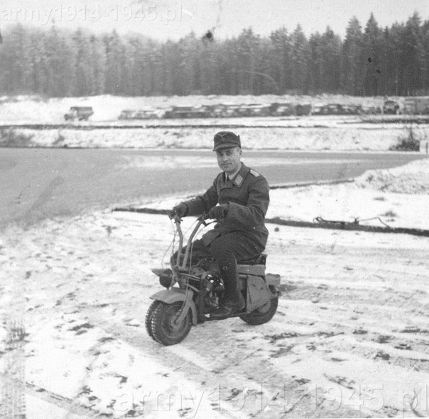 604x591, 79 Kb / мини, мотоцикл, парашютист