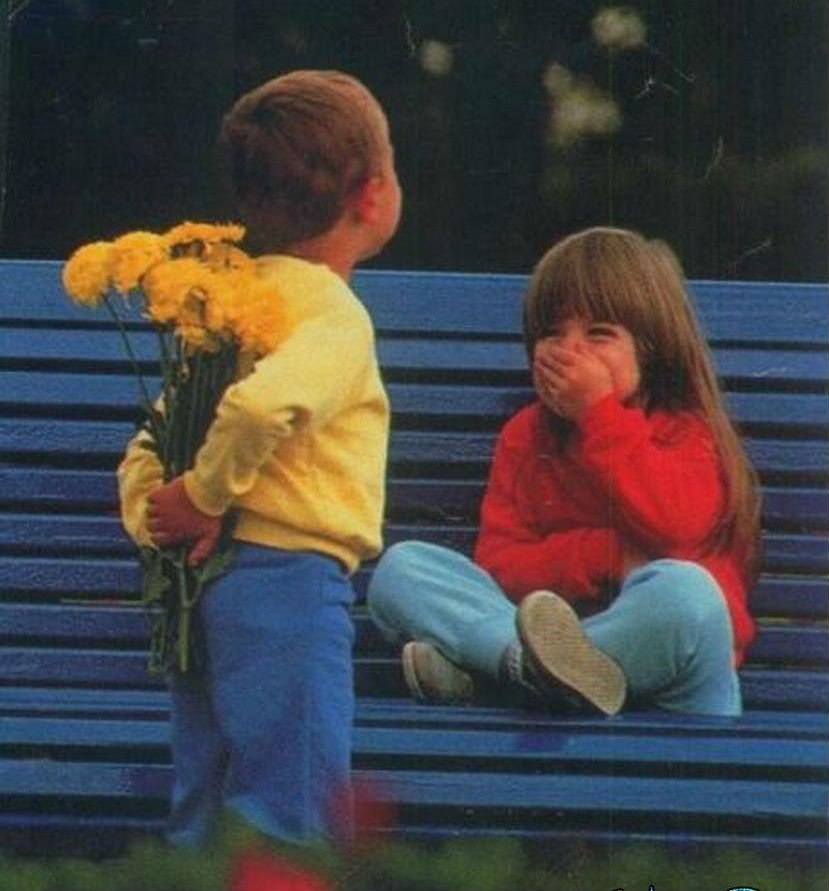 829x891, 90 Kb / Дети, скамейка, свидание, цветы