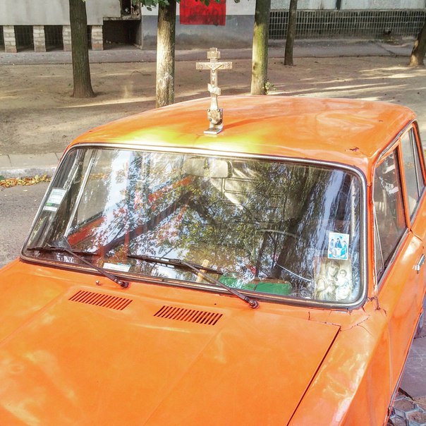 604x604, 101 Kb / икона, машина, крест, пгм