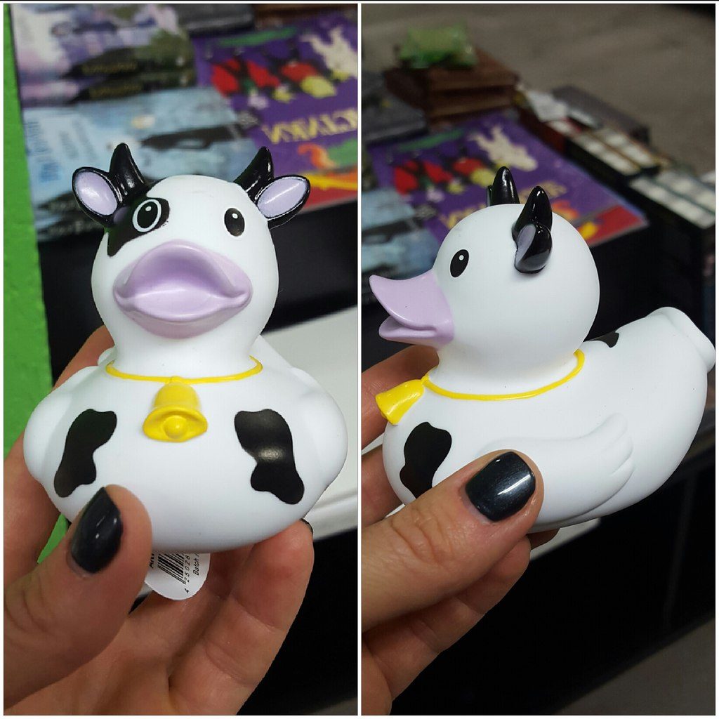 1024x1024, 122 Kb / утка, корова, игрушка