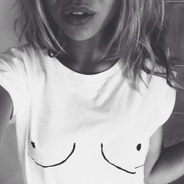 640x640, 85 Kb / майка, ч/б