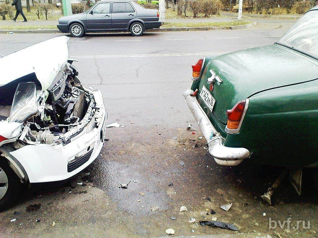 1024x768, 178 Kb / волга, газ-21, иномарка, авария