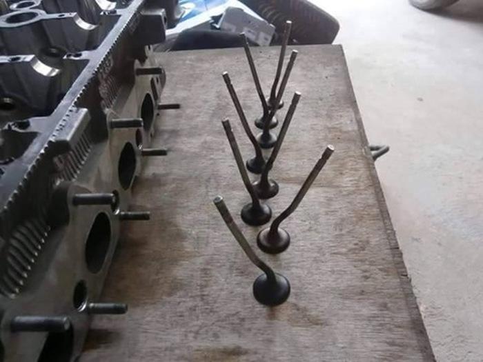 700x525, 46 Kb / клапан, двигатель