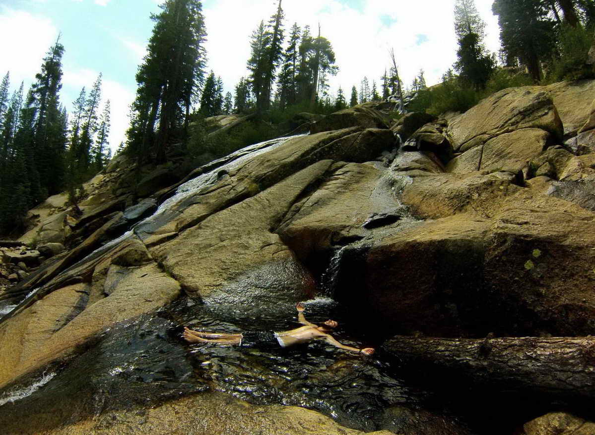 1199x878, 147 Kb / камни, вода, горы