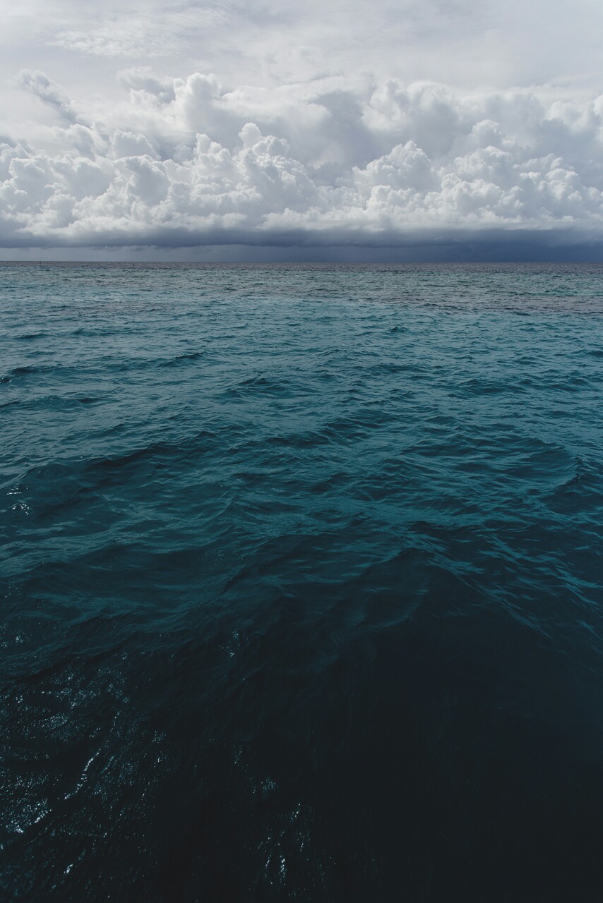 854x1280, 199 Kb / облака, вода, море, тучи