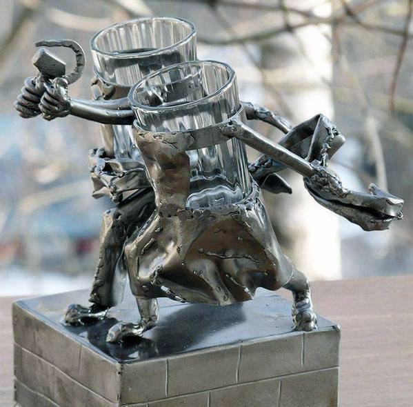 599x590, 96 Kb / Стакан, рабочий, колхозница