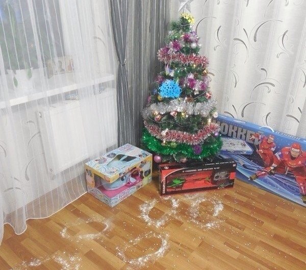 600x529, 87 Kb / Ёлка, подарки, дед мороз, следы