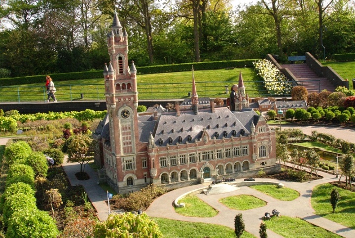 720x483, 209 Kb / модель, дворец, мира, гаага