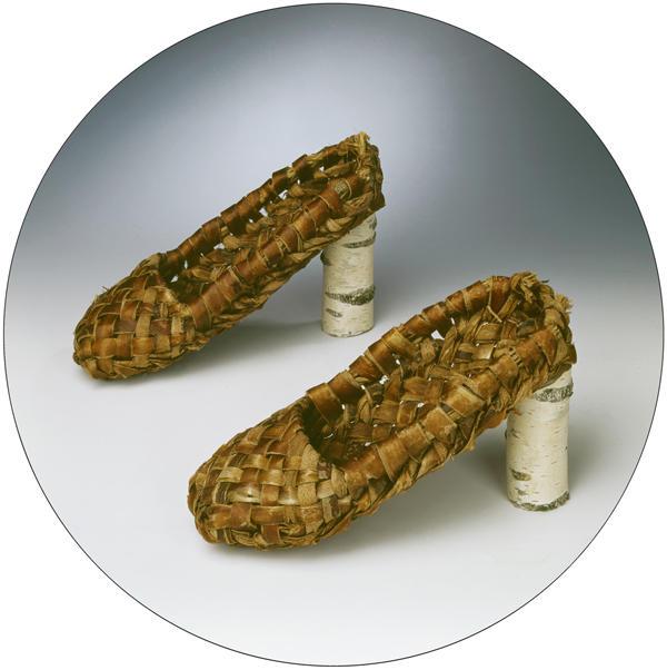 600x602, 36 Kb / лапти, береза, каблук