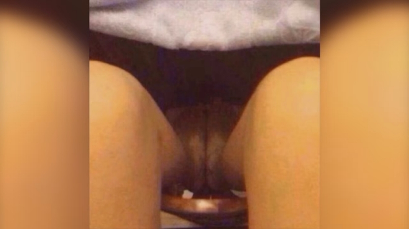 833x468, 137 Kb / ноги, пизда, не сразу