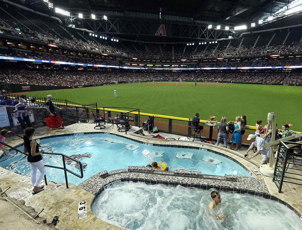 1178x899, 198 Kb / стадион, бассейн, vip