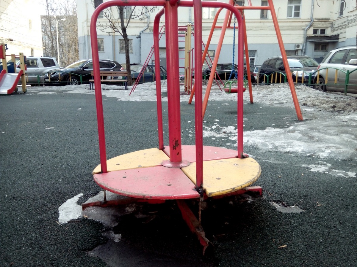 1200x900, 389 Kb / карусель, подшипник, сварка, стойки