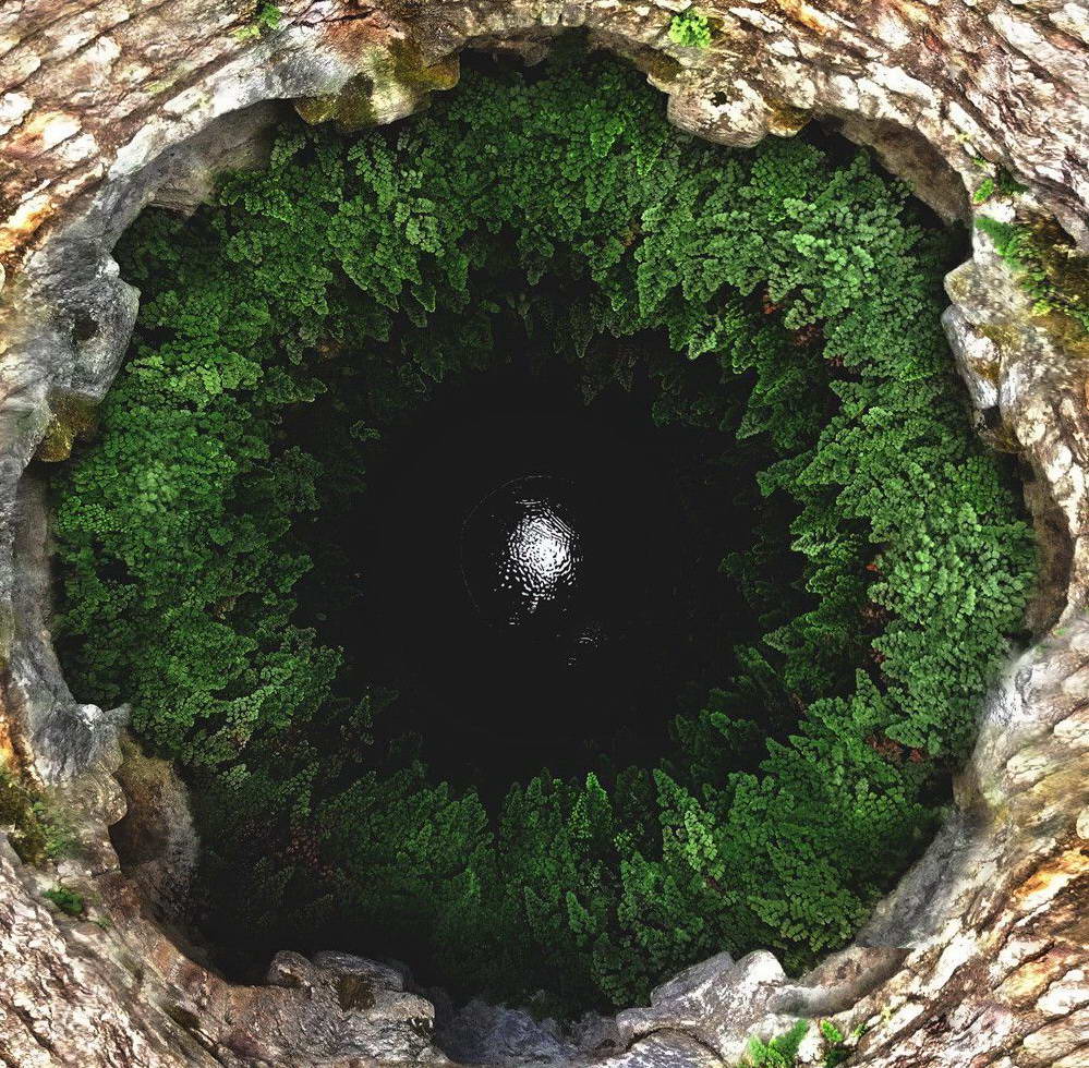 999x980, 247 Kb / вода, впадина, скала, глубина