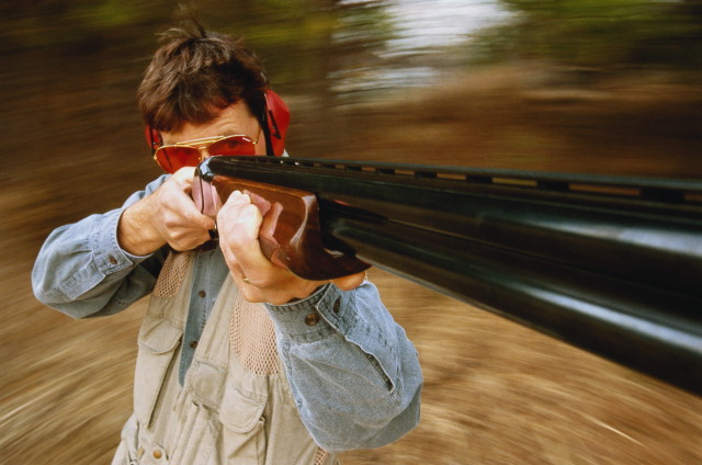 640x424, 70 Kb / лес, ружьё, стрелок