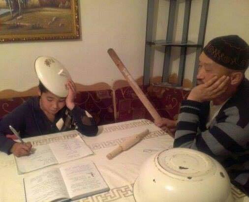 506x411, 25 Kb / крышка, кастрюля, уроки, дед, палка