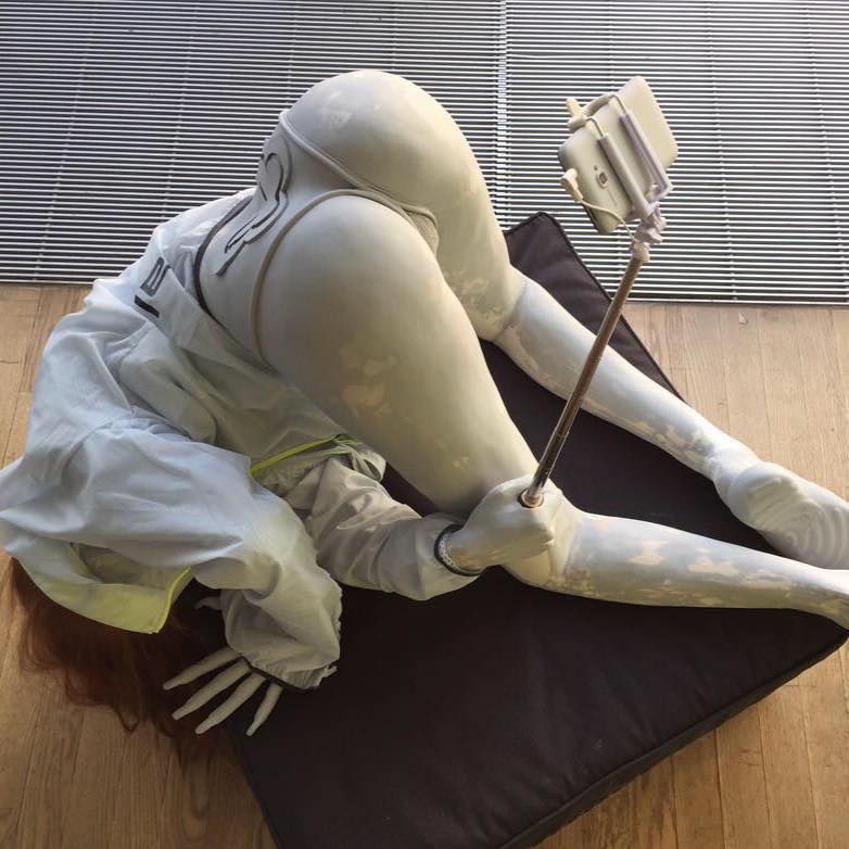 782x782, 73 Kb / селфи, скульптура, белфи