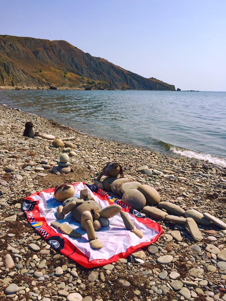 720x960, 139 Kb / пляж, камни, горы, море