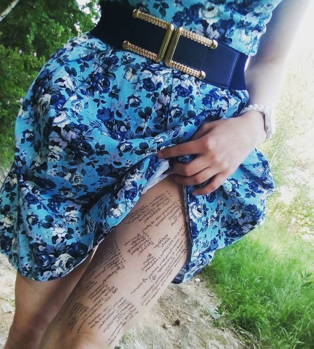 1080x1200, 377 Kb / Шпаргалка, ноги