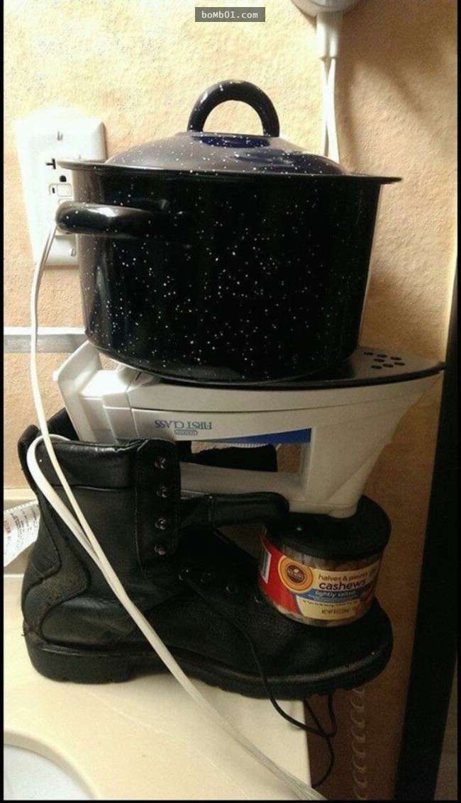 650x1133, 68 Kb / плита, утюг, сапог, кастрюля