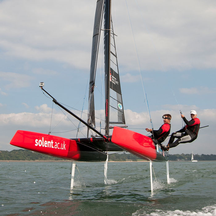 700x700, 91 Kb / катамаран, подводные, крылья