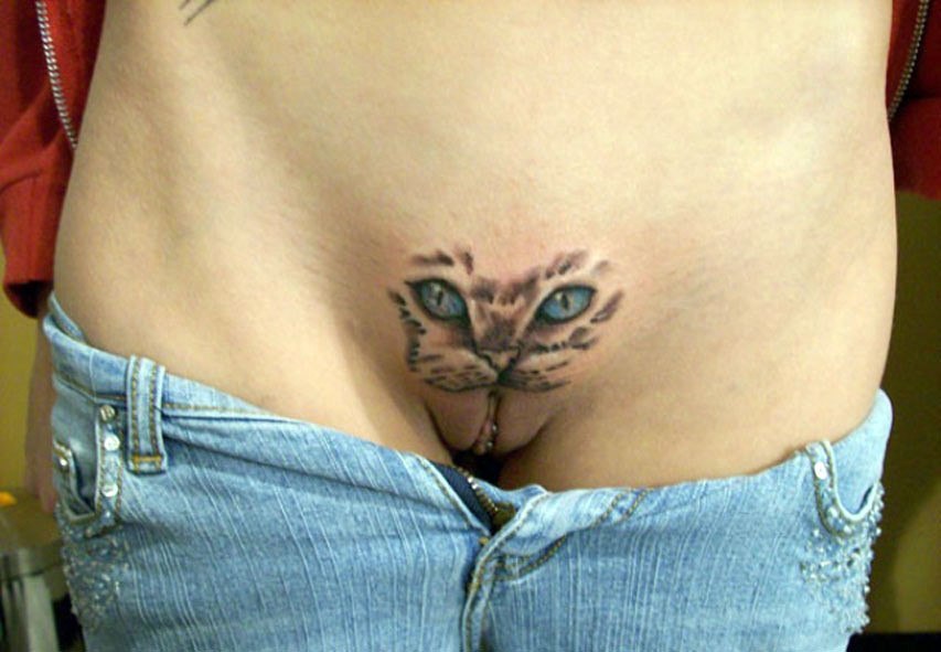 853x591, 77 Kb / лобок, тату, глаза