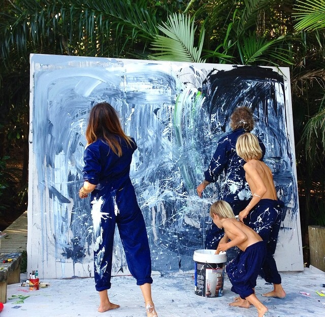 640x624, 259 Kb / дети, краска, абстракция