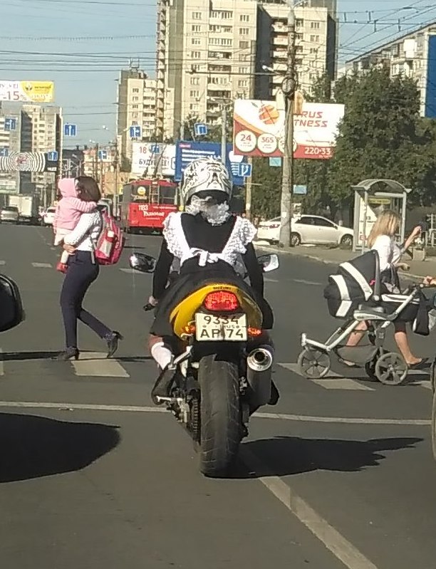 612x799, 128 Kb / мотоцикл, школьница, форма