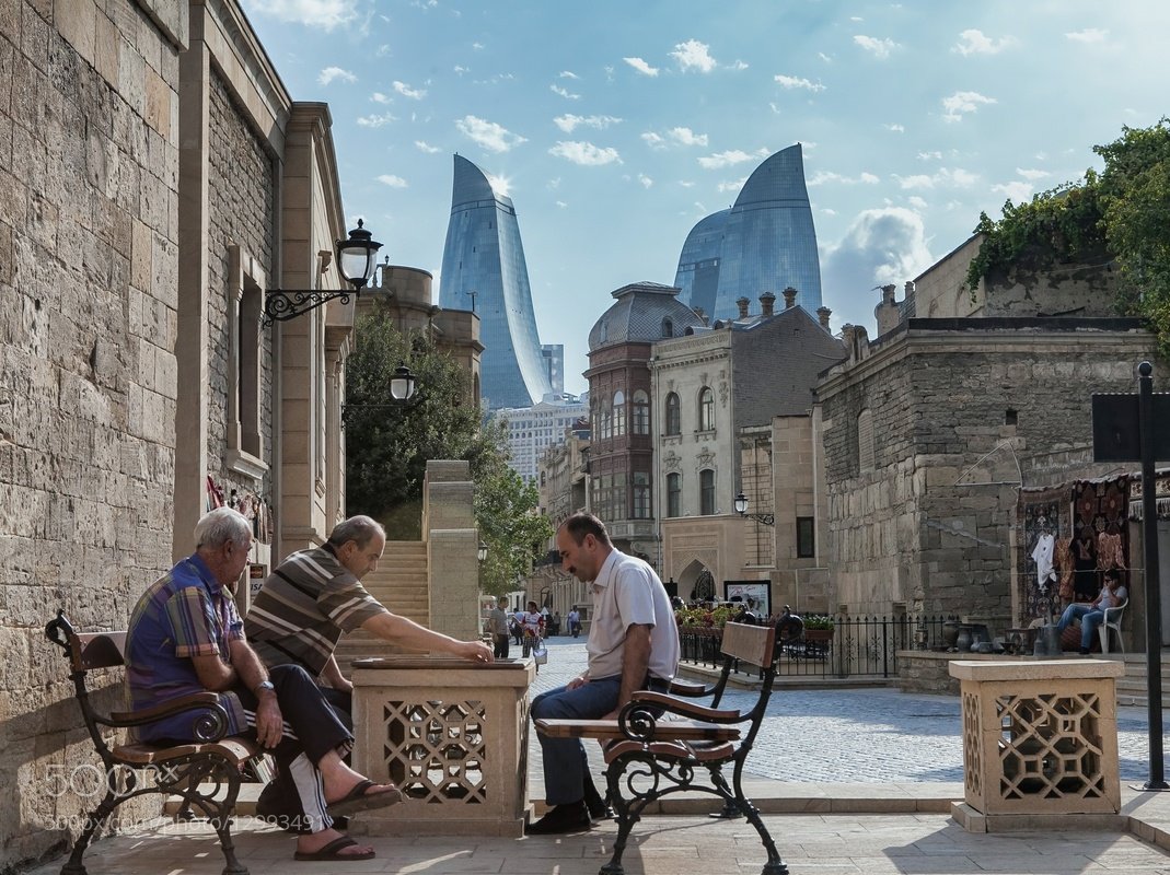 1069x800, 218 Kb / Баку, нарды, Пламенные Башни