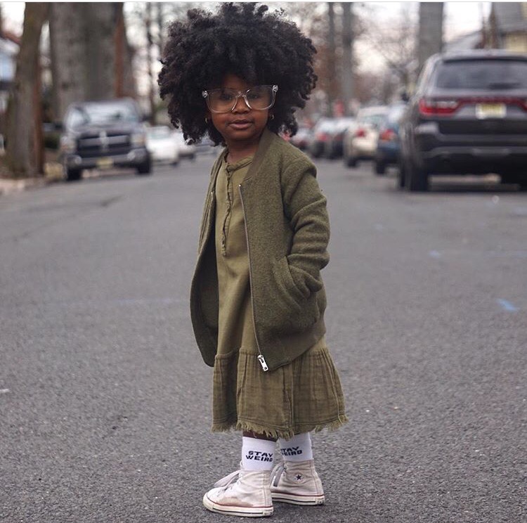 750x744, 174 Kb / ребенок, негритянка, очки, афро