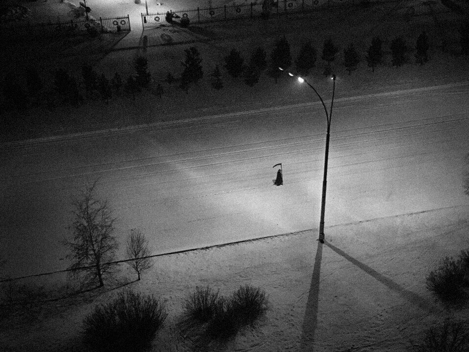 959x720, 182 Kb / смерть, ч/б