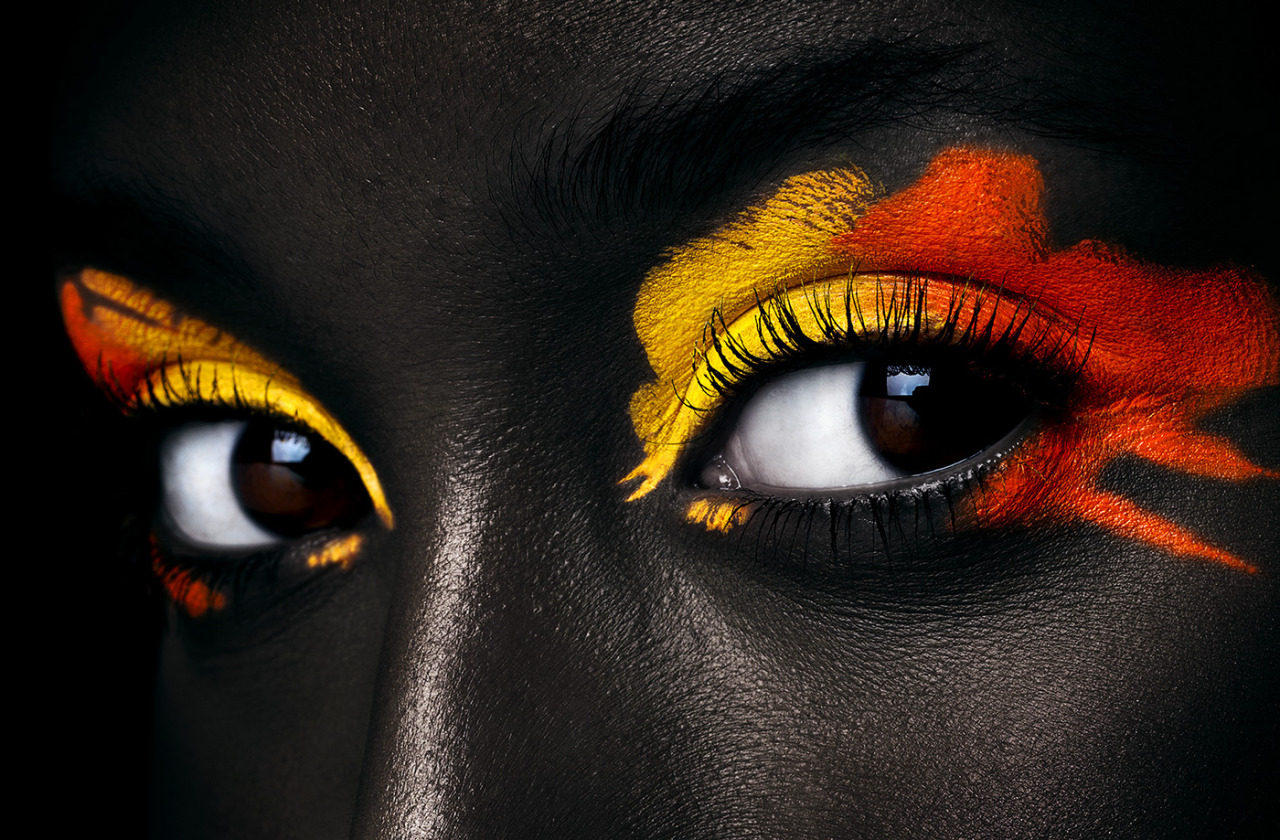 1280x840, 413 Kb / негритянка, макияж, глаза, взгляд