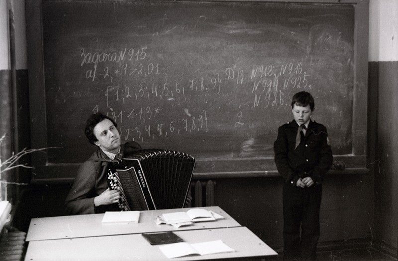 800x524, 88 Kb / школа, пионер, доска, баян, ч/б, ретро