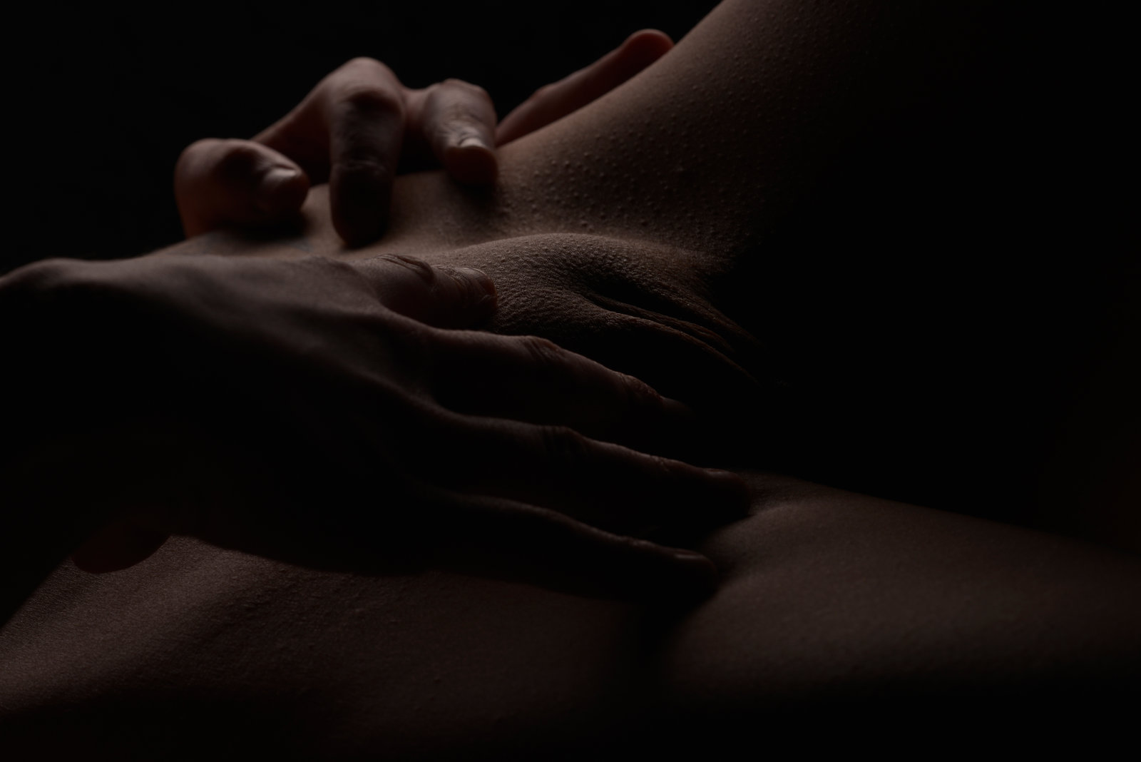 1600x1068, 102 Kb / лобок, пальцы, кисти, руки, бедро, marcbergmann