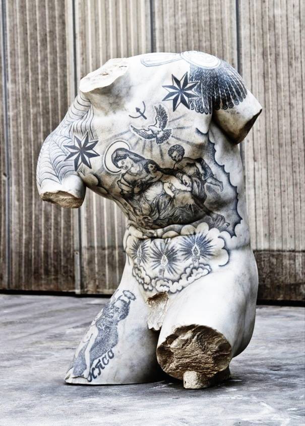 1210x1688, 533 Kb / статуя, тату, эполеты, звезды, партаки