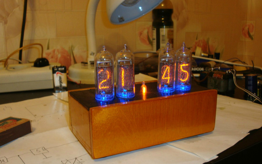 1108x695, 300 Kb / часы, время, поделка, неон, ин-14